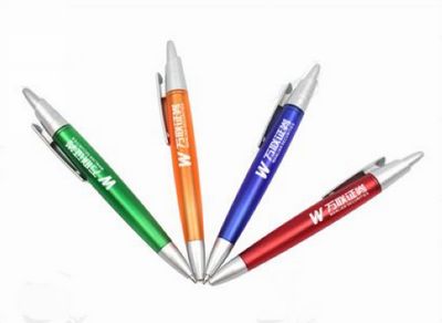 Plastic pen