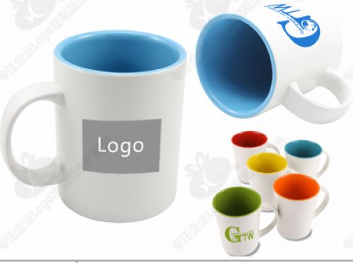 Ceramic mug with color inside
